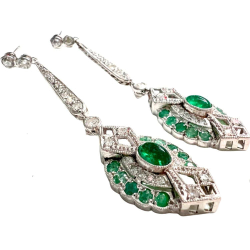 Boucles d'oreilles Boucles d'oreilles de style Art déco avec diamants et émeraudes 58 Facettes Q727A