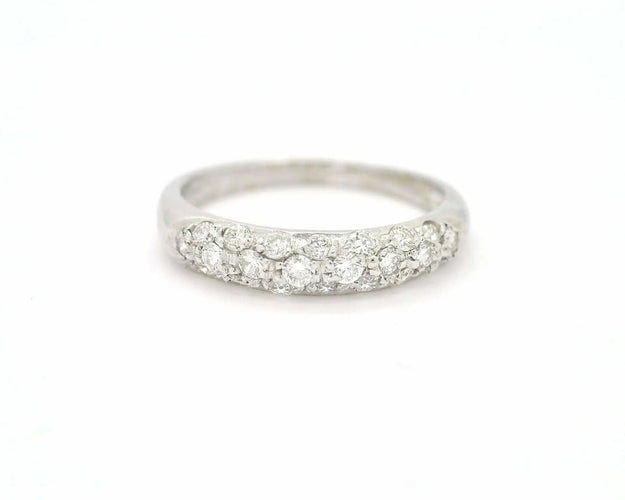 Bague en or blanc sertie de diamants de 0,66 ct