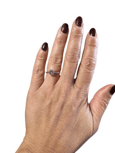 Bague 53 Bague Or blanc avec un magnifique diamant 58 Facettes 1.0000143/1