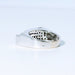 Bague 53 Bague moderniste en or blanc et diamants noirs et blanc 58 Facettes 240 206