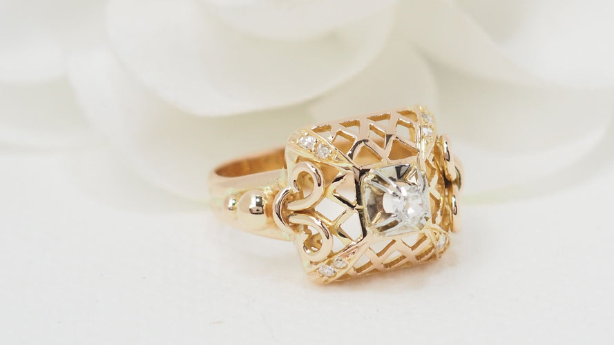 Bague 54 Bague ajourée en or jaune et diamants 58 Facettes 32422