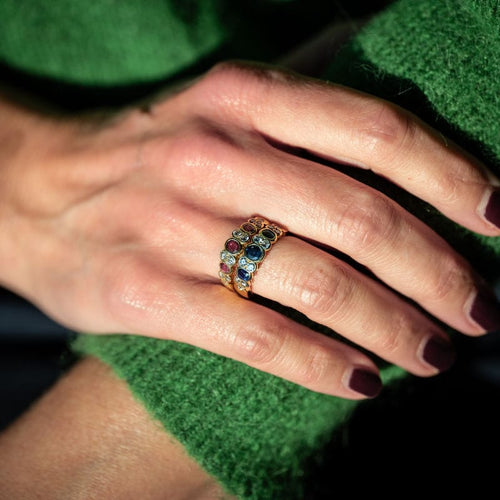 Bague 53 VAN CLEEF & ARPELS - Bague - en or jaune, diamants et saphirs 58 Facettes