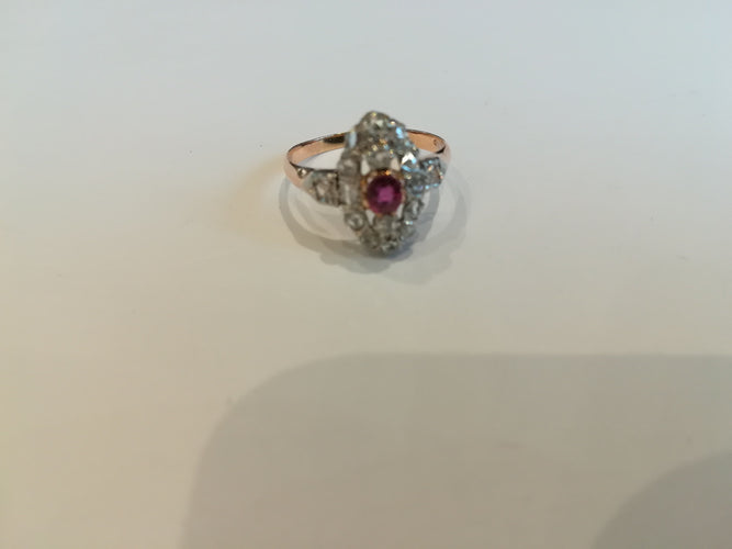 Bague 54.5 Bague Marquise ancienne or rose, platine, rubis, diamants 58 Facettes