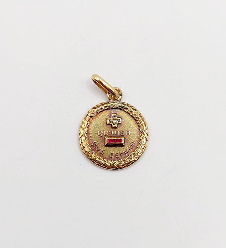Pendentif AUGIS - Pendentif médaille d'amour 13 mm en or 18k, diamant et rubis 58 Facettes A06407