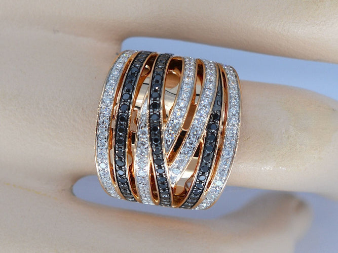 Bague 54 Bague en or rose sertie de diamants blancs et noirs taille brillant 58 Facettes 2179