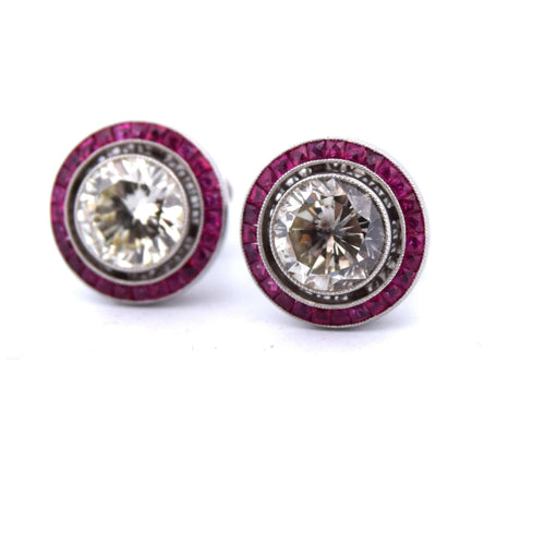 Boucles d'oreilles Boucles d'oreilles anciennes en or blanc, diamants et rubis 58 Facettes