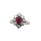Bague 50 Bague marguerite en or blanc 18 carats, rubis et diamants 58 Facettes