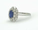 Bague Bague en or blanc avec saphir australien de 1,83 ct et diamants 58 Facettes 7420