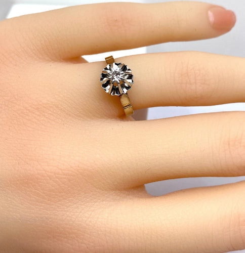 Bague 47 Bague solitaire en or blanc 18 carats et diamant 0,10 carat 58 Facettes AB537