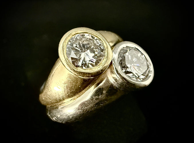 Bague 52 Bague deux ors sertie de deux diamants 58 Facettes