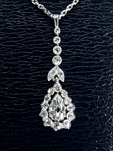 Collier Collier 1900 Diamant Poire 58 Facettes