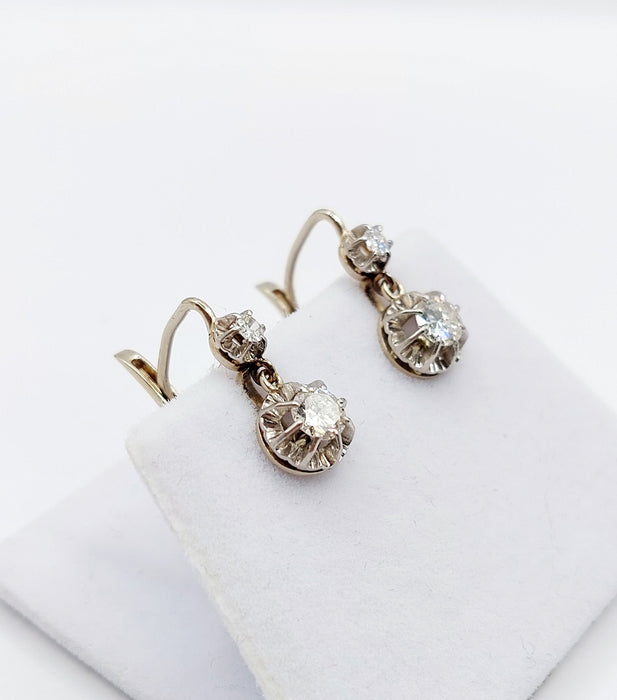 Dormeuses antiques or blanc, diamants taille brillant (circa 1930)