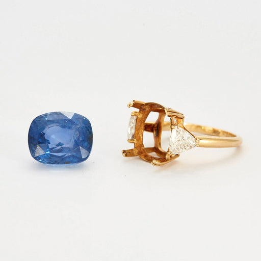 BOUCHERON ring - Ceylon sapphire ring, yellow gold and diamonds 58 Facettes