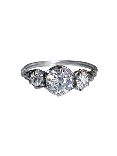 Bague 53 Bague Art Déco, platine et diamants 58 Facettes