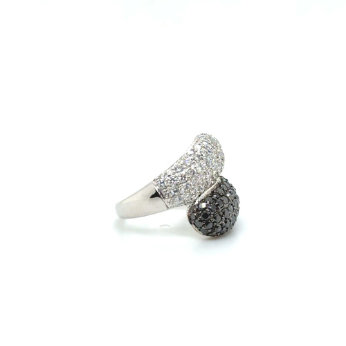 Bague 54 Bague Or blanc et Diamants 58 Facettes 1.0000689/1