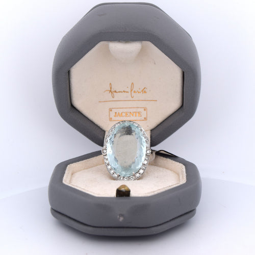 Bague 56 Bague en or blanc avec aigue-marine et diamants 58 Facettes