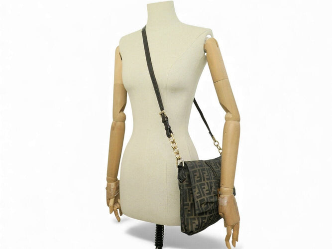 sac a main FENDI baguette 8bt163 toile logo monogramme zucca bandouliere 58 Facettes 271140