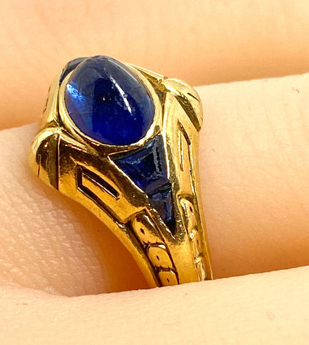 Bague 54 Bague en or jaune 18 carats saphirs cabochon et calibrés époque Art Deco 58 Facettes AB666