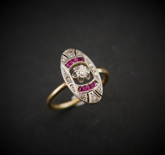 Bague Art Déco Diamants Et Rubis Calibrés