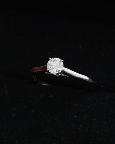 Bague 48 Bague Cartier Solitaire 1895, diamant rond de 0,27 carat, certifié GIA, pureté F/VVS2 58 Facettes