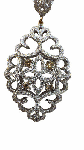 Collier Collier avec pendentif ajouré or et diamants 58 Facettes