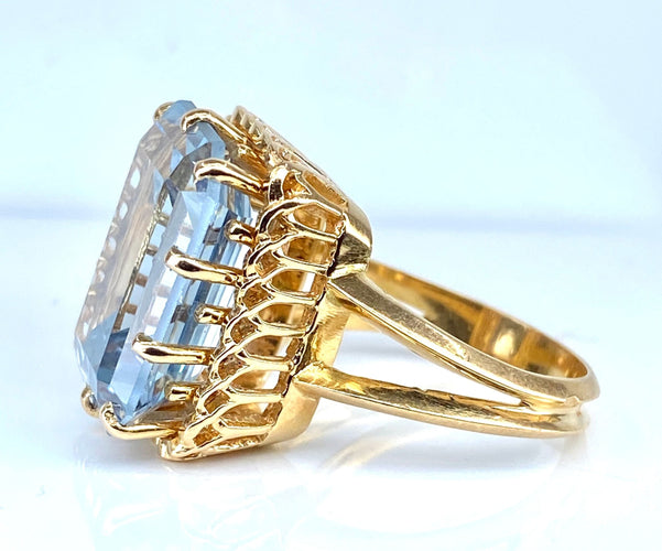 Bague 52 Bague en or jaune 18 carats avec aigue-marine 13 carats 58 Facettes AB667