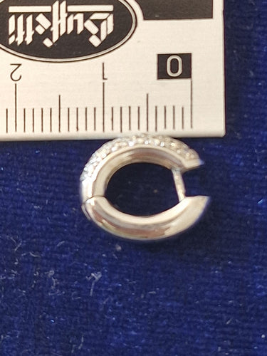 Boucles d'oreilles Boucles d'oreilles demi-créoles en or blanc et diamants 58 Facettes