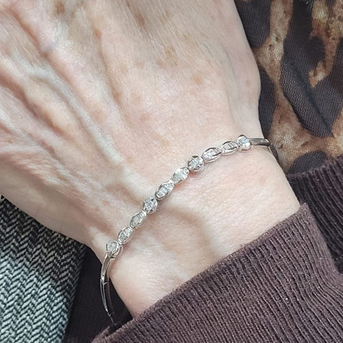 Bracelet Bracelet - Bracelet en or blanc 18k et diamants 58 Facettes P17