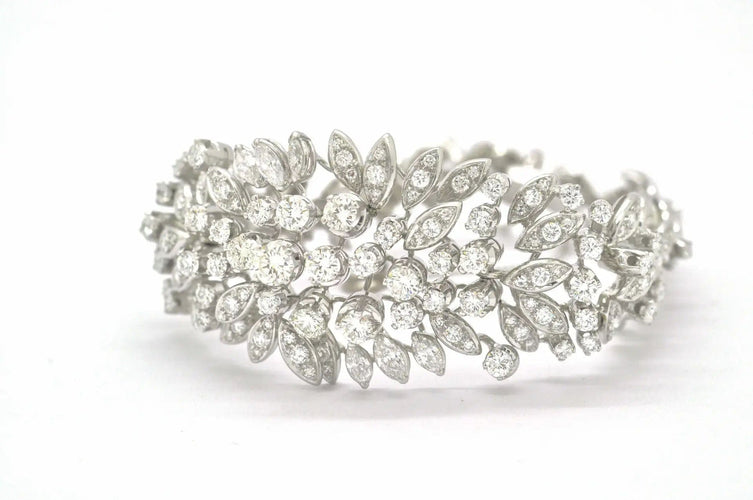 Bracelet Bracelet en or blanc serti de diamants de 6,30 ct 58 Facettes 9704