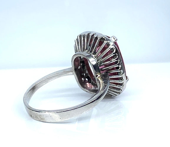 Bague 49 Bague en or blanc, tourmaline rose et diamants 58 Facettes AB613