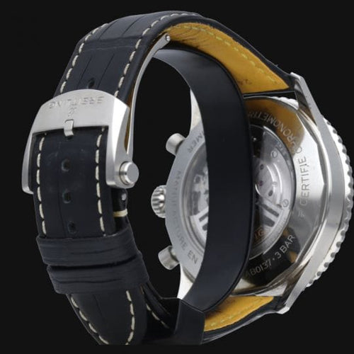 Montre Breitling Montre Navitimer B01 Chronographe 46 58 Facettes MT42097