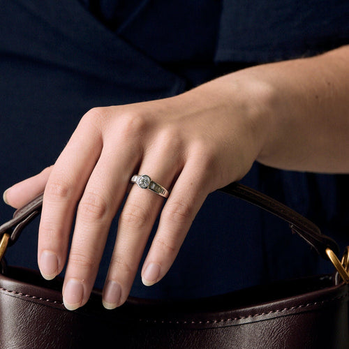 Bague 51 Bague Solitaire en or blanc et diamants 58 Facettes VES0591X2