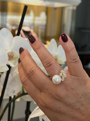Bague 54 Bague en or jaune, perle de culture et diamant 58 Facettes