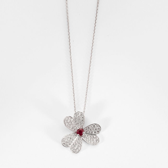 Pendentif Pendentif or blanc, rubis, diamants 58 Facettes