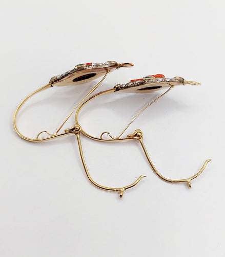 Boucles d'oreilles Dormeuses XXL poissardes victoriennes or jaune, camée corail, émeraudes (circa 1850 58 Facettes A06366