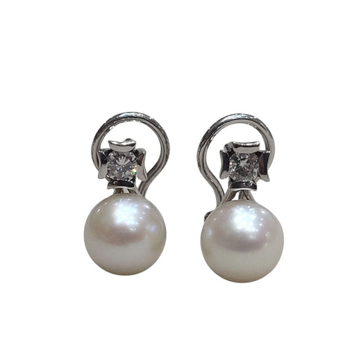 Boucles d'oreilles Boucles d'oreilles en perles Akoya et diamants taille brillant 58 Facettes PE205