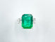Bague 52 Bague exceptionnelle émeraude et diamants trapèzes 58 Facettes