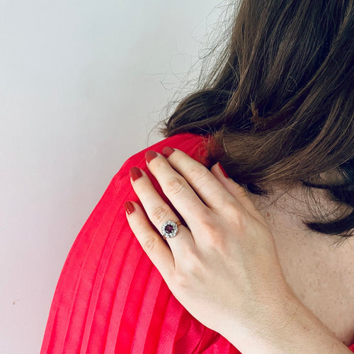Bague 51 Bague marguerite ancienne rhodolite et diamants en or rose 58 Facettes 265