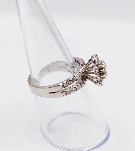 Bague marguerite vintage or blanc, 0,60 carat diamants serti illusion 58 Facettes A06236