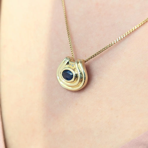 Pendentif Pendentif en or jaune diamants et saphir 58 Facettes 30061