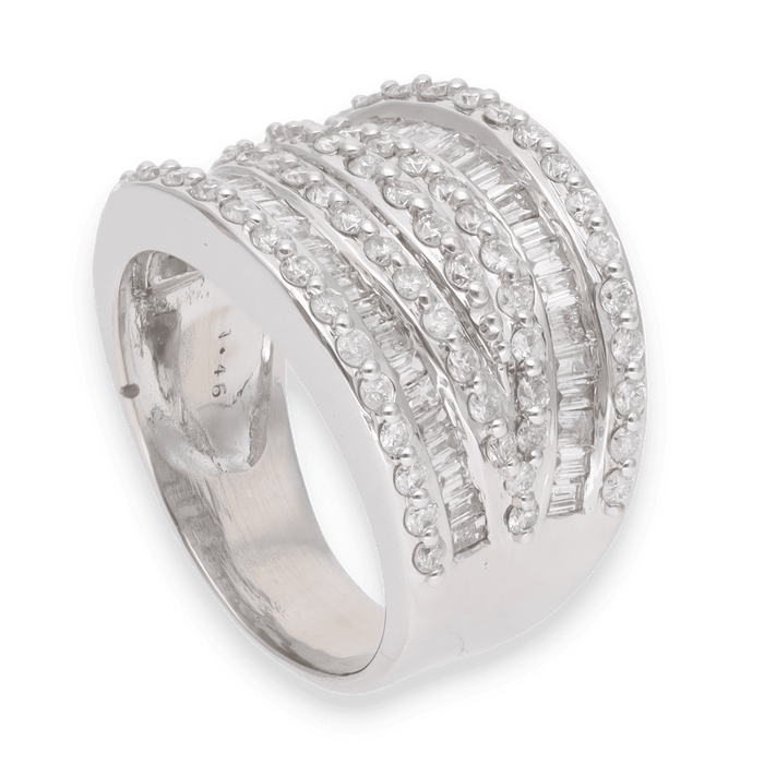 Bague 50 Bague en or gris avec 2,33 Cts de diamants 58 Facettes