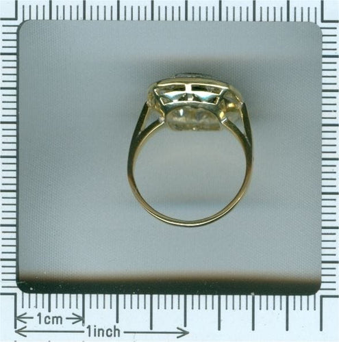 Bague 51 Charme du Vieux Monde : une bague vintage belge pour un lien intemporel 58 Facettes 18351-0023