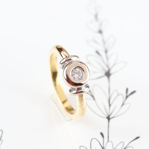 Bague 54 Bague solitaire ancien en or jaune et blanc 18k avec diamant brillant 58 Facettes 159/24 F