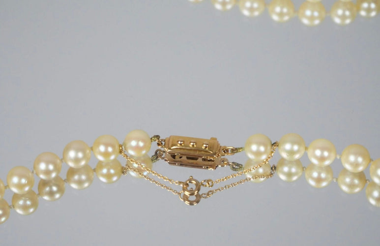 Collier Collier sautoir 151 perles de culture en choker, fermoir or jaune, 130 cm 58 Facettes