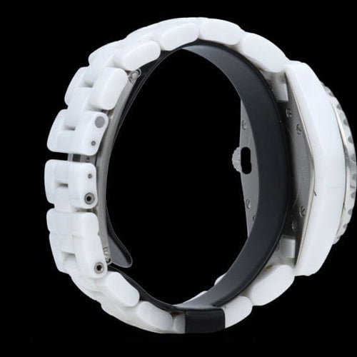 Montre Chanel Montre J12 33Mm Quartz 58 Facettes MT44025