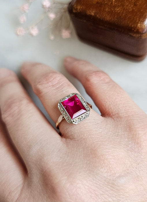 Bague Art Déco Or Jaune et Or Blanc Rubis verneuil