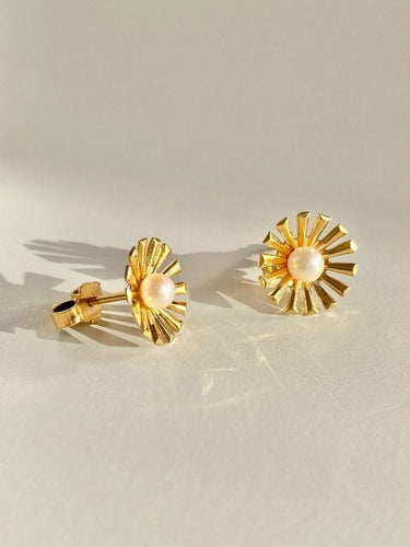 Boucles d’oreilles en or jaune 18k et perles