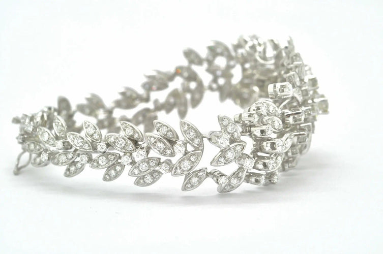 Bracelet Bracelet en or blanc serti de diamants de 6,30 ct 58 Facettes 9704