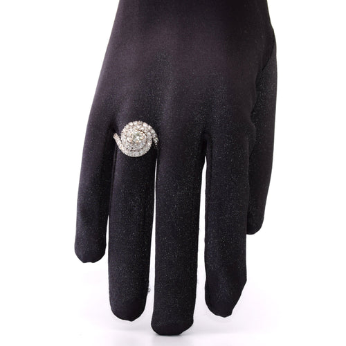 Bague 59 Bague ancienne en or 18 carats sertie de diamants 58 Facettes