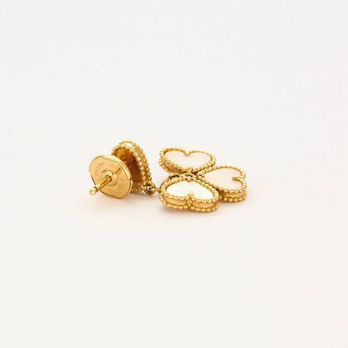 Boucles d'oreilles VAN CLEEF & ARPELS – Paire de pendants d’oreilles en or jaune 58 Facettes